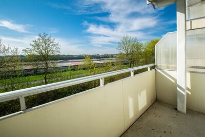 Bild 5 zum Mietangebot Sofort einziehen! 3-Zimmer-Wohnung mit Balkon und Badewanne.