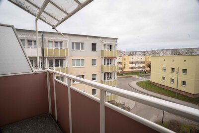 Bild 3 zum Mietangebot 3-Raum-Wohnung im Stadtgebiet Igelpfuhl.