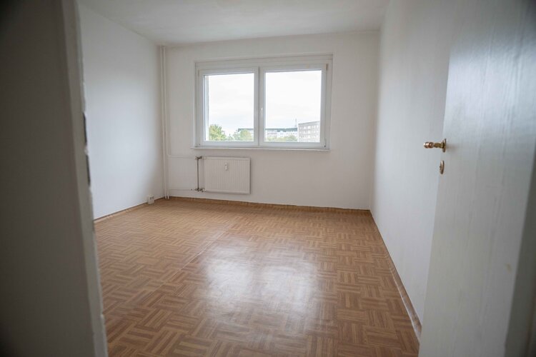 Praktisch geschnittene Familienwohnung mit Aussicht - Photo 1