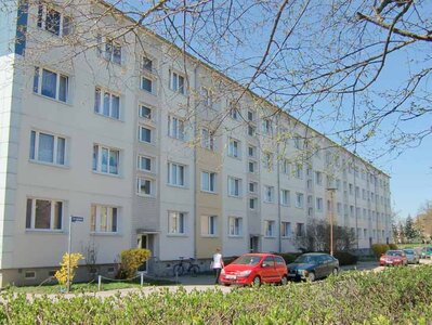 Bild 3 zum Mietangebot Im ersten Obergeschoss mit Balkon