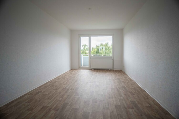 Zum Mietangebot verlinktes Bild: Hier sanieren wir für Sie!
