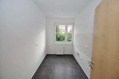 Bild 4 zum Mietangebot Im 1. OG mit Balkon!