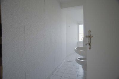 Bild 1 zum Mietangebot Großzügig geschnittene 3-Raum-Wohnung in der City