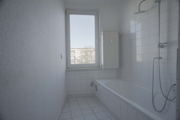 Zum Mietangebot verlinktes Bild: Großzügig geschnittene 3-Raum-Wohnung in der City