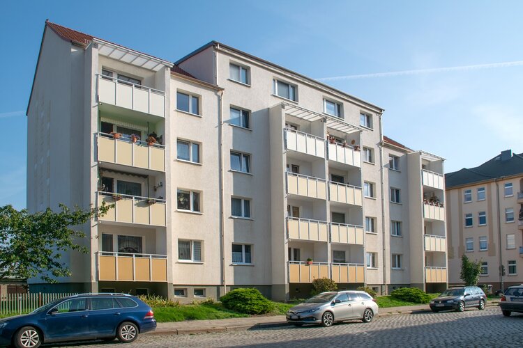 Kleine Familie gesucht. Sanierte Wohnung ab August. - Foto 2